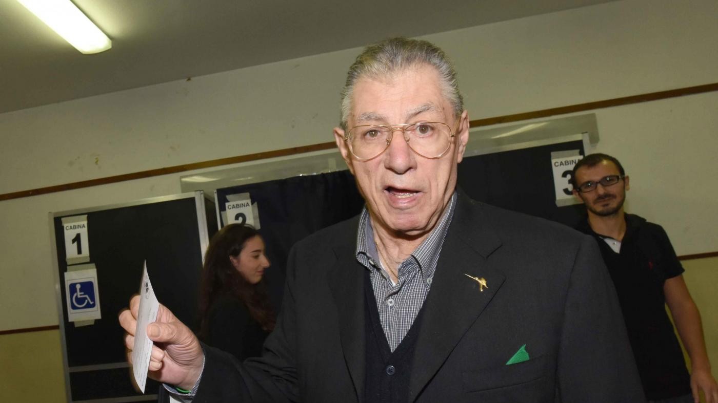 Appropriazione denaro della Lega: “Bossi criticava, ma prese soldi”