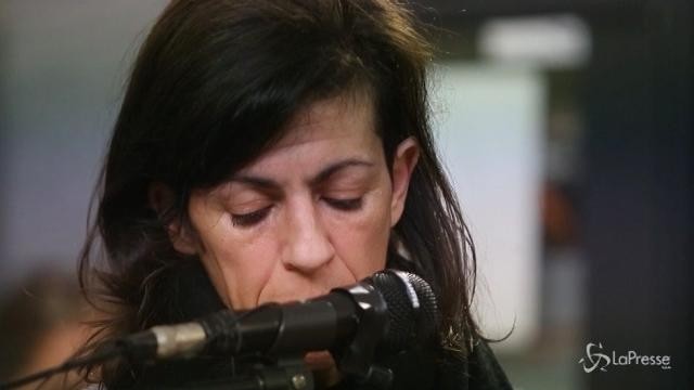 Dj Fabo, la mamma: “Gli ho detto ‘vai’ e lui ha schiacciato il pulsante”