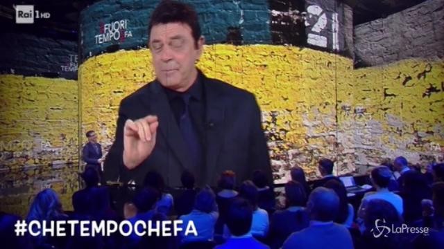 Crozza-Renzi: “La mia stima a chi mi ha abbandonato, Marchionne, De Benedetti…”
