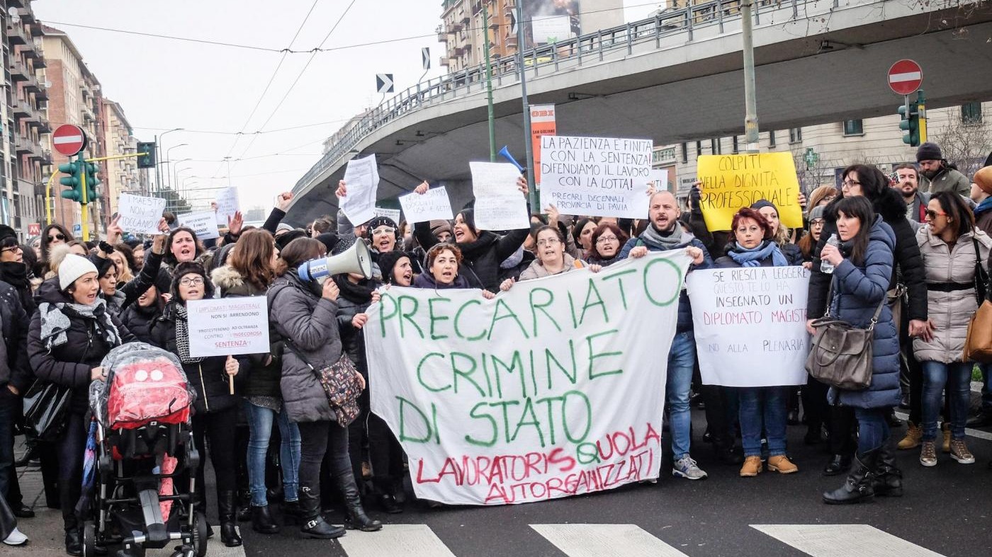 Scuola, primo sciopero dell’anno: protestano i docenti