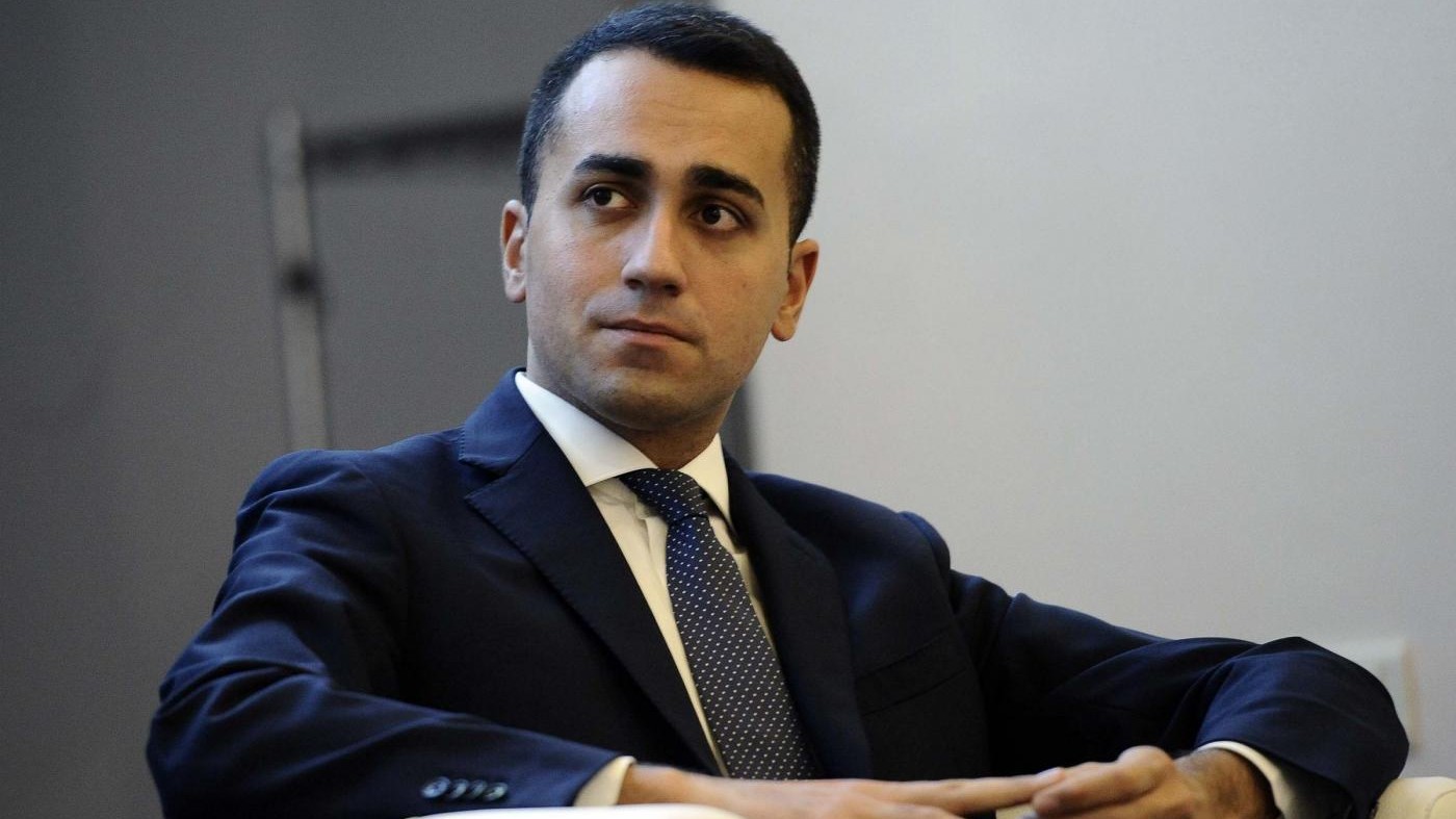 M5S, Di Maio contro consigliera torinese: “Gravissimo usare auto blu per la figlia”