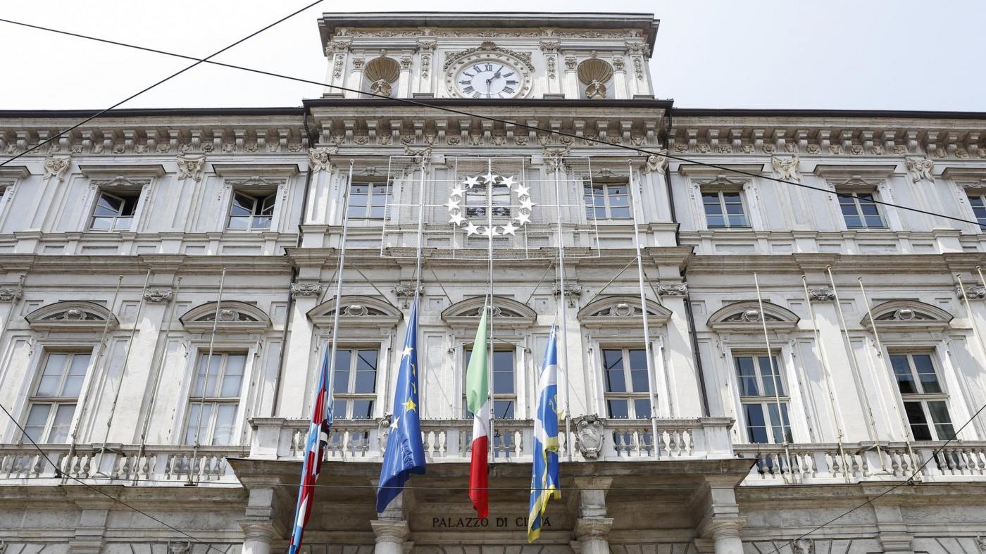 Torino, si dimettono i revisori dei conti del Comune: “Troppe pressioni”