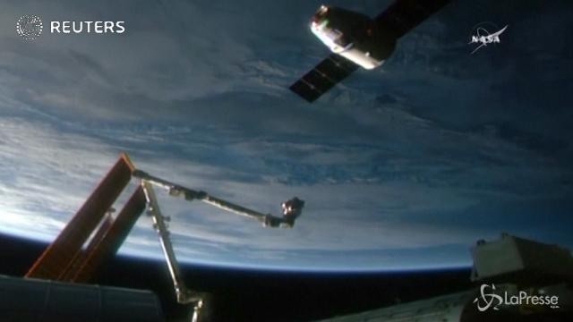 SpaceX, il razzo cargo Dragon ha raggiunto la Stazione Spaziale Internazionale