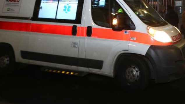 Brescia, resta incastrato nel tornio: muore operaio 19enne