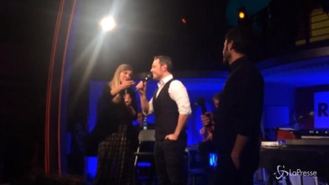 Tiziano Ferro, il concerto in diretta dagli studi di Radio 2