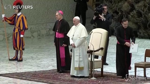 Il Papa: “No al lavoro nero in Vaticano”