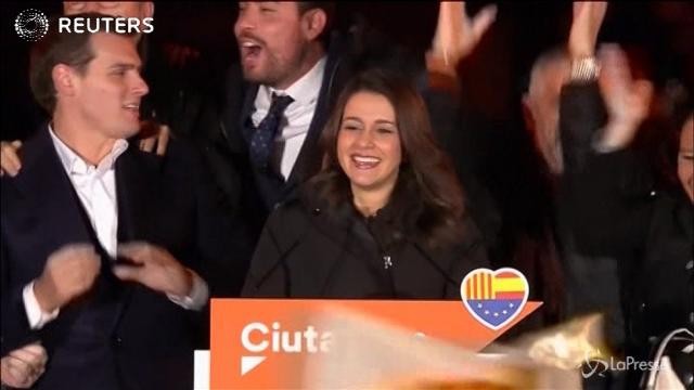 Catalogna, unionisti primo partito. Arrimadas: “Nazionalisti non possono parlare a nome nostro”