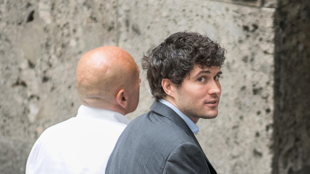 La Cassazione conferma: il figlio della coppia dell’acido si può adottare