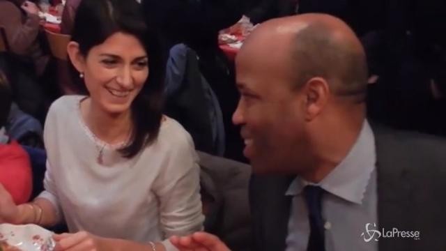 Virginia Raggi al pranzo di Natale della comunità Sant’Egidio