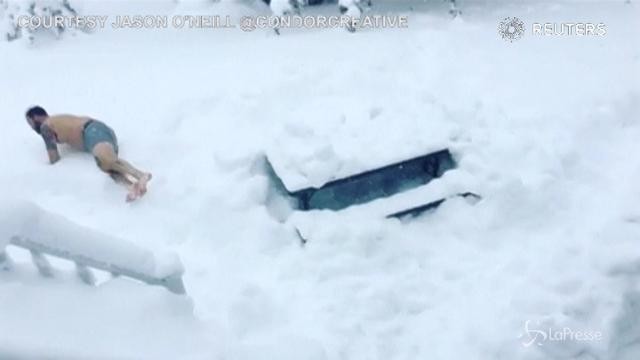 Nevicata record in Pennsylvania: 165 centimetri in due giorni