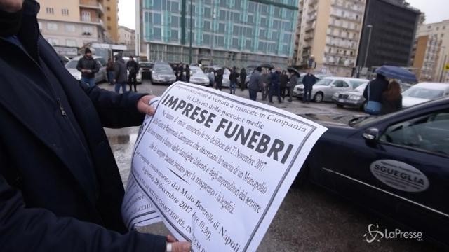 Napoli, sciopero imprese funebri contro delibera della regione Campania