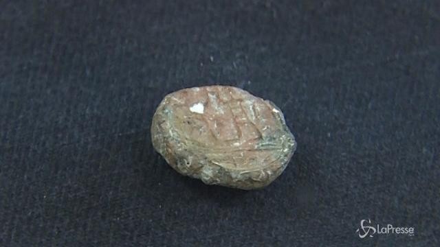 Israele, trovato sigillo di 2700 anni fa