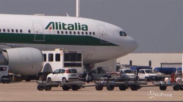 Lufthansa interessata ad Alitalia a condizione di tagli significativi