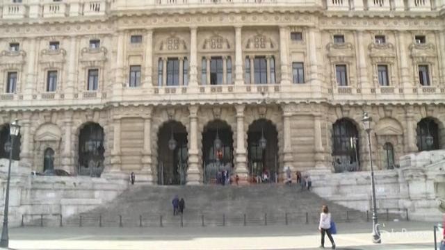 In congedo ma non cura il figlio, papà rischia licenziamento