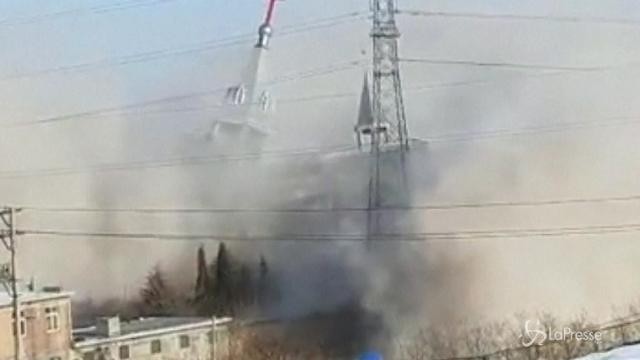 Cina, polemica dopo la demolizione di una chiesa: “Persecuzione talebana”