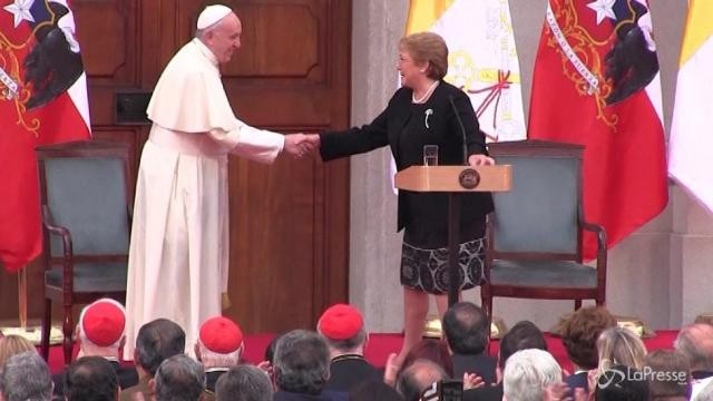 Cile, Papa Francesco parla al Palacio de La Moneda