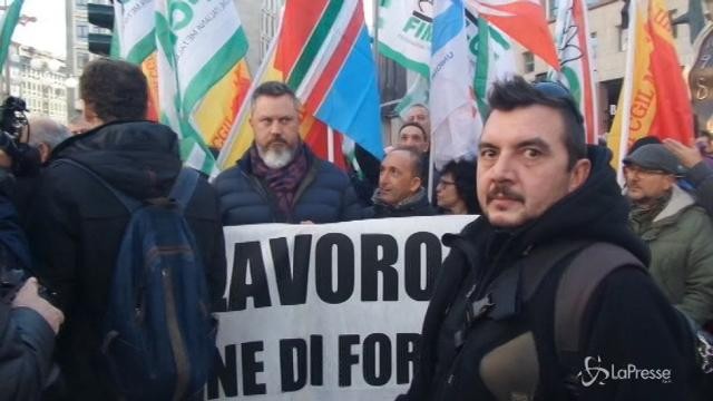 Milano, corteo dopo le morti sul lavoro