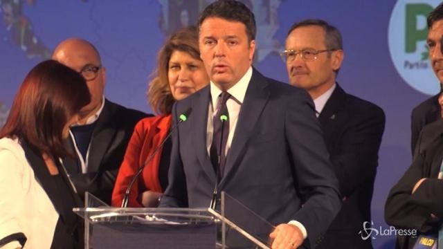 Renzi: “La campagna elettorale? Sembra la lista di della spesa di Babbo Natale”