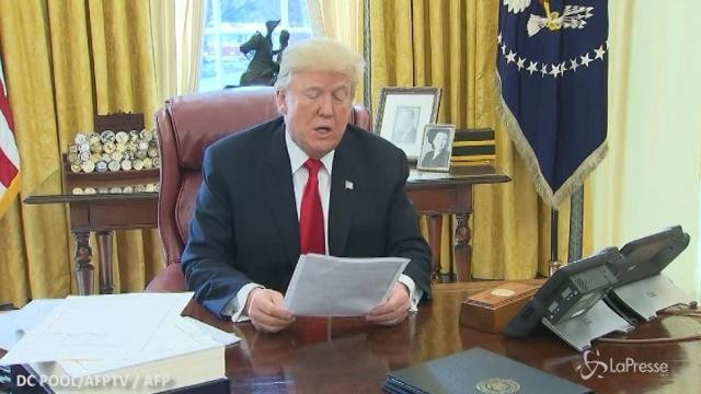 Stop allo shutdown, Trump firma la legge