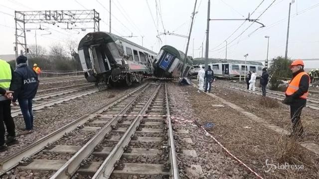 Treno deragliato: si indaga per disastro colposo