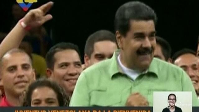 Venezuela, la campagna elettorale di Maduro inizia con un rap
