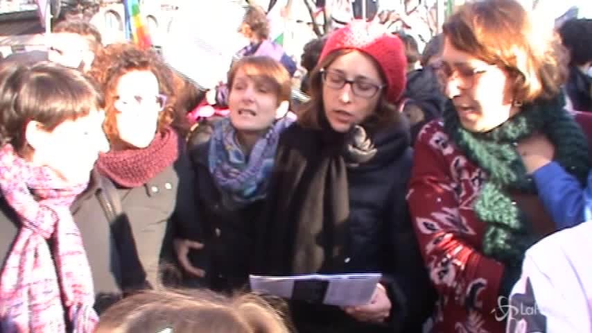 Milano, Boldrini a manifestazione antifascista: “Non si può stare zitti, fa male al paese”