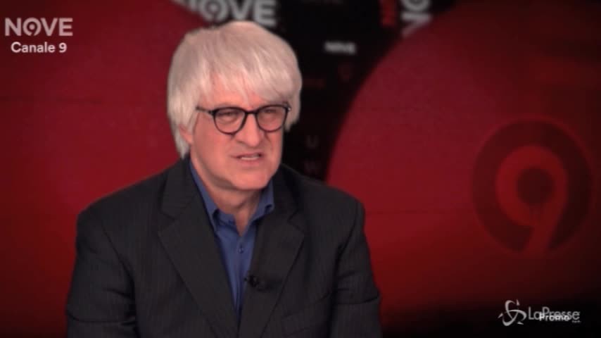 Crozza diventa Severgnini: “Giornalista apprezzato, non prezzato”