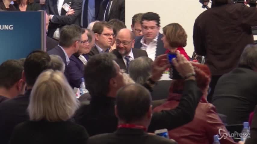 Germania, Martin Schulz lascia ufficialmente la guida dell’Spd