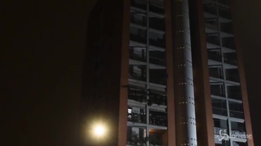 Incendio Quarto Oggiaro, commemorazione per il tredicenne morto