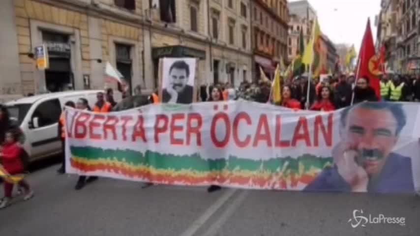 Curdi in manifestazione a Roma: “Libertà per Ocalan”