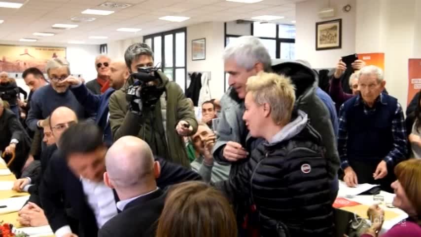 Bologna, Renzi e Casini alla Casa del Popolo