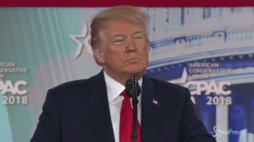 Trump autoironico sulla calvizie: “Provo come un pazzo a nasconderla”
