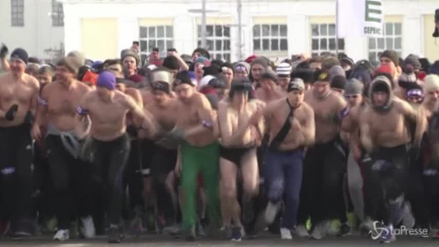 Bielorussia, la corsa sotto zero dei “veri uomini”