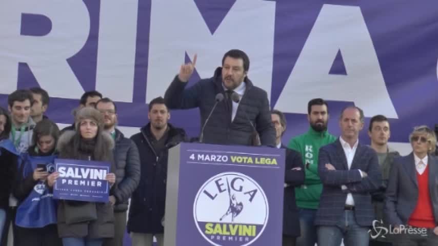 Il giuramento di Salvini in piazza del Duomo a Milano: “Andiamo a governare”