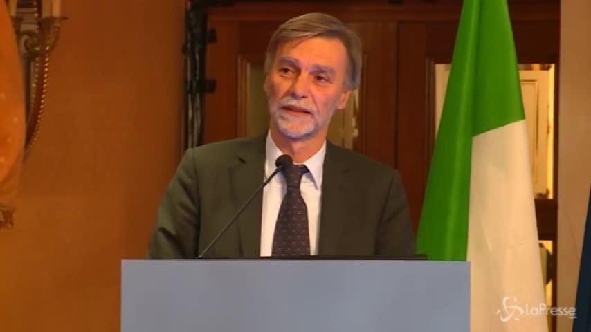 Gelo e caos treni, le scuse di Ferrovie