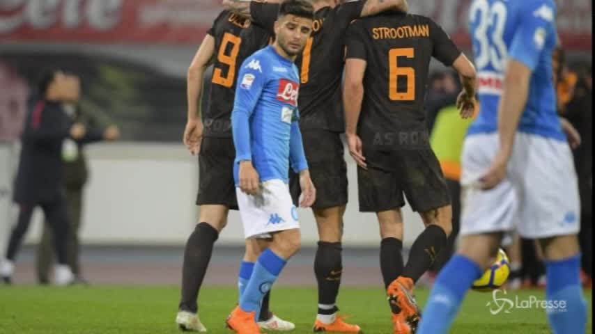Il Napoli crolla con la Roma, sorride la Juve