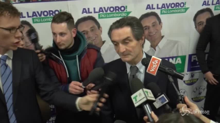 Lombardia, Fontana ai giornalisti: “Aspettate mi sta chiamando Gori”