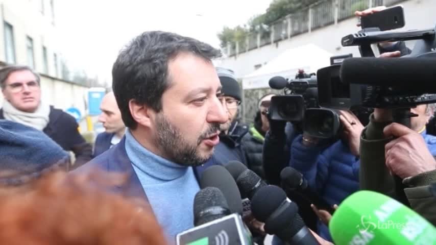 Salvini: “Gli italiani non ci hanno votato per riportare Renzi e Boschi al governo”