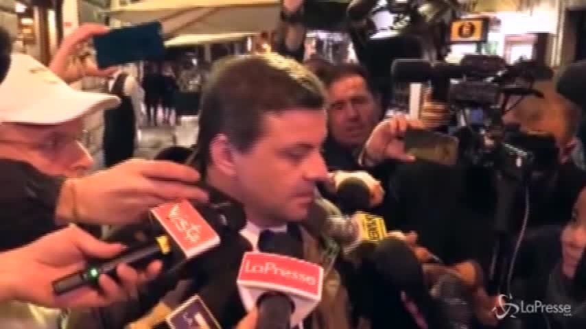 Calenda scherza: “Seguirò disciplina di partito per voi sarò noioso”