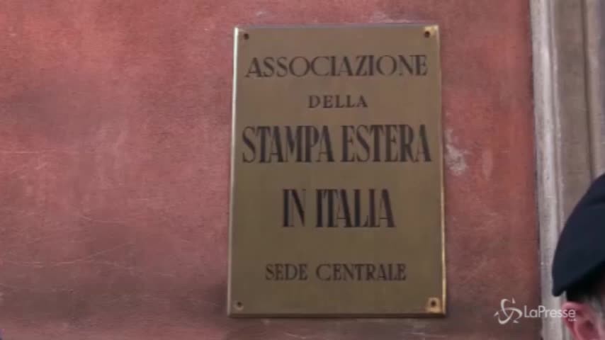Caos Di Maio fuori dalla stampa estera, non parla con i giornalisti