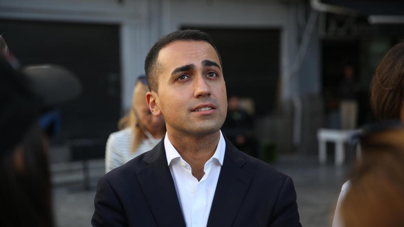 M5S, duello Boschi-Di Maio: tv o piazza? In lizza anche Di Battista