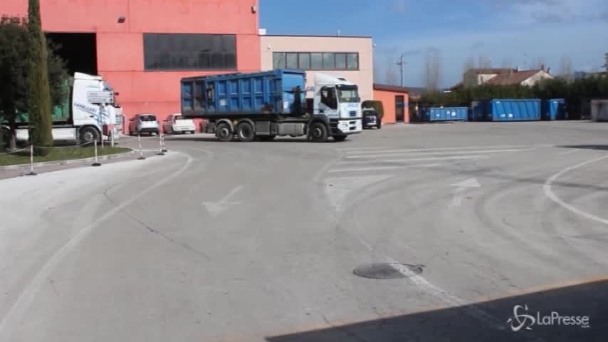 Ancona, le immagini del centro rifiuti di Ostra dove una neonata è stata trovata morta