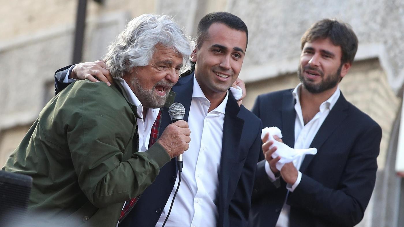 Di Maio: “Mattarella non firmi la legge”. D’Alema “Gentiloni è un bugiardo”