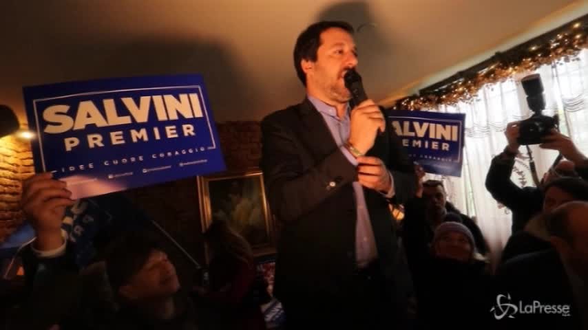 Troppo “calore” per Salvini: il leader in osteria richiama i suoi all’ordine