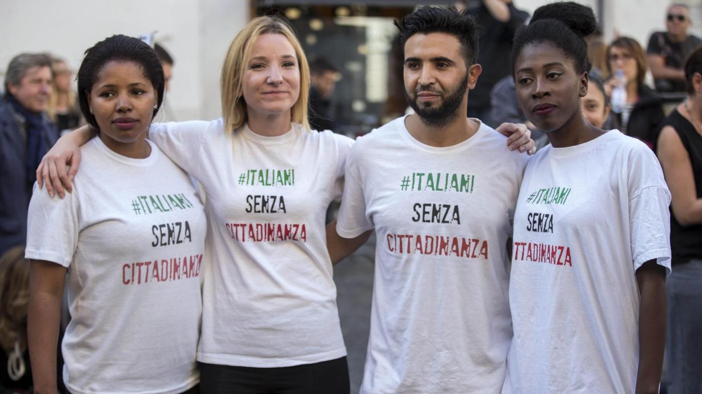 Ius soli, Renzi dice sì a fiducia. Ma è scontro con Ap: “Non ci stiamo”