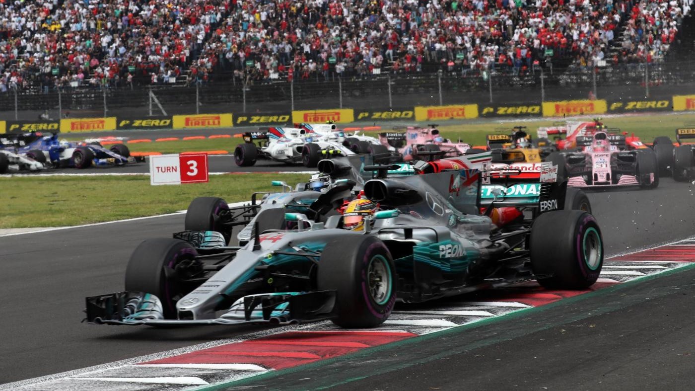 F1, Hamilton campione del mondo: “Mercedes incredibile, ringrazio team e famiglia”