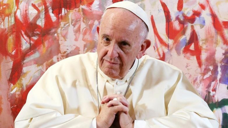 Il Papa: “Con le armi nucleari l’umanità rischia il suicidio”