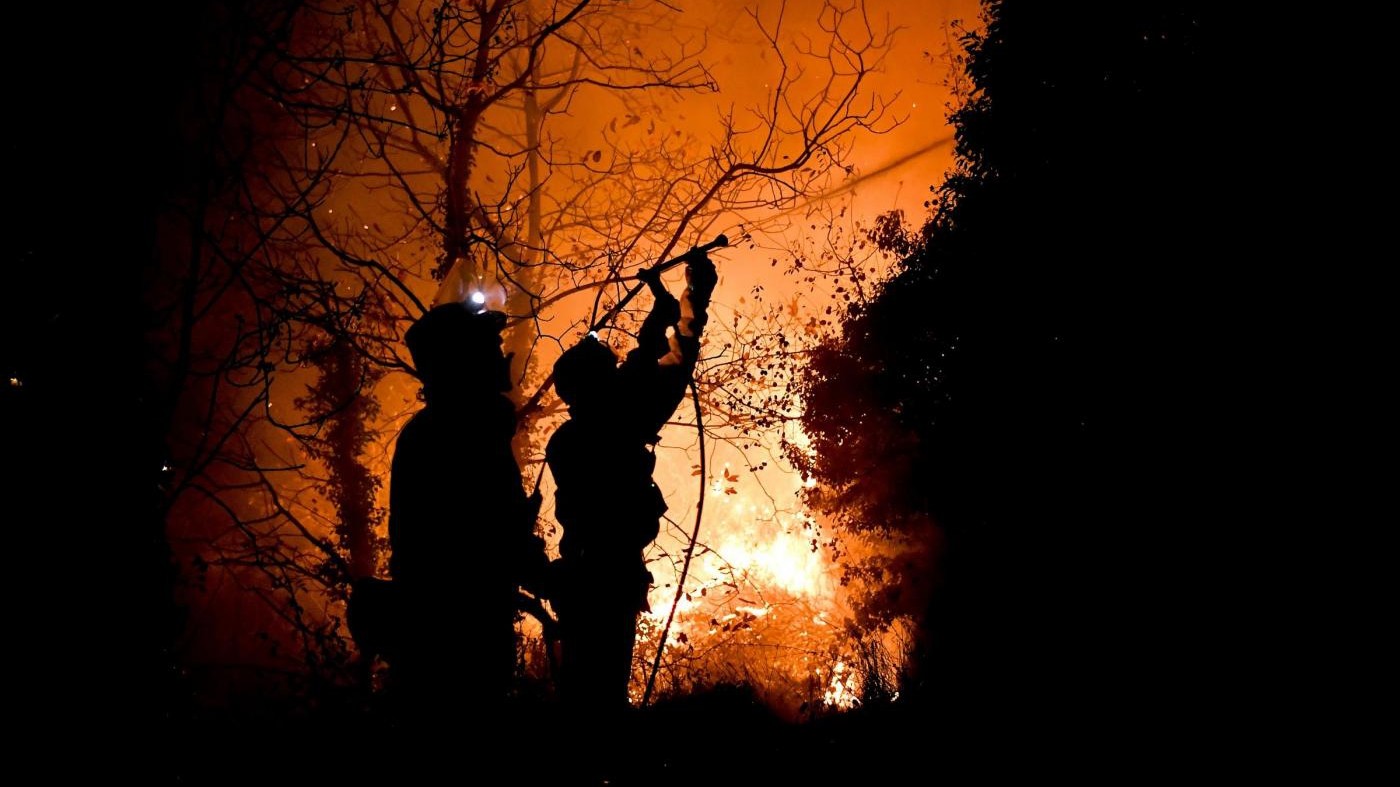 Emergenza incendi, Minniti: “L’elemento doloso è dominante”