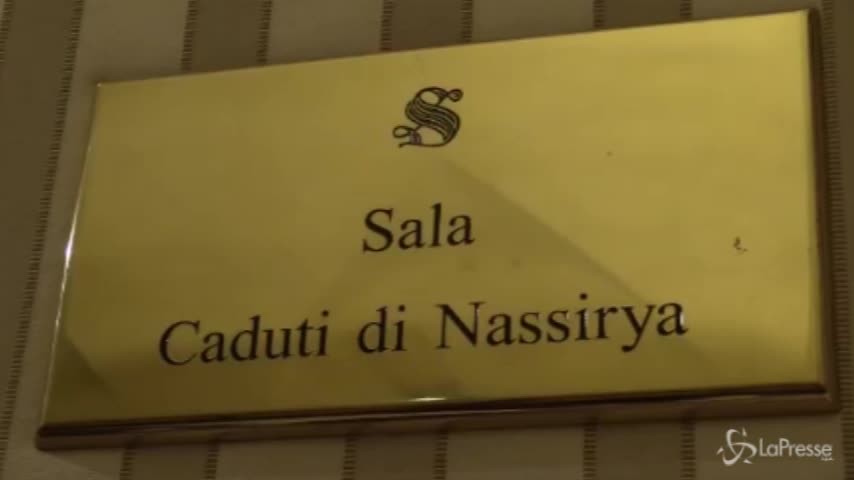 “Non aveva rinunciato?”. Dessì al Senato fugge dall’assalto dei cronisti