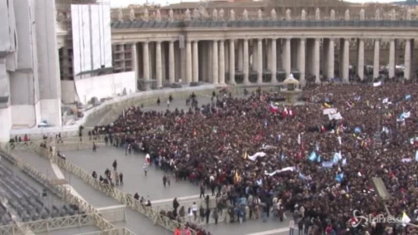 Dublino, il Papa annuncia visita ad agosto